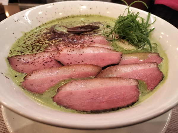 「鴨と抹茶のチョコらぁ麺」@MENSHOの写真