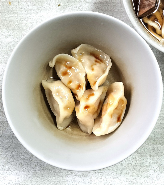 「水餃 8NT$×5顆」@建宏牛肉麺の写真