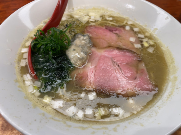 「牡蠣そば1400円」@三馬路 東京店の写真