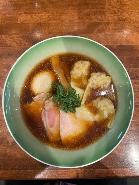 「特醤油らぁ麺」@麺や維新の写真