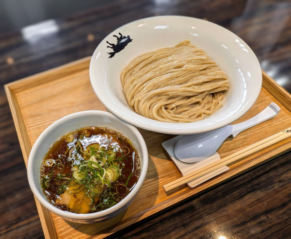 「焼アゴ純水つけそば」@麺馳走オオカミの写真