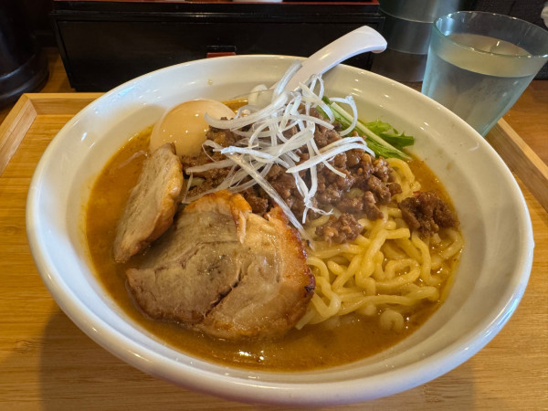 「濃厚カレー味噌らぁめん」@らぁめん 麺彩家の写真