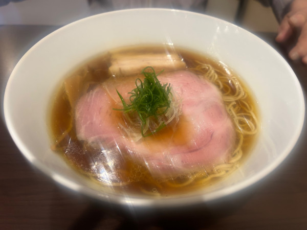 「醤油そば　950円」@中華そば 卯月屋の写真
