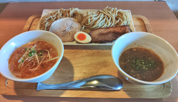 「2×2つけ麺（300g）￥1300（塩×醤油）」@FREEATの写真