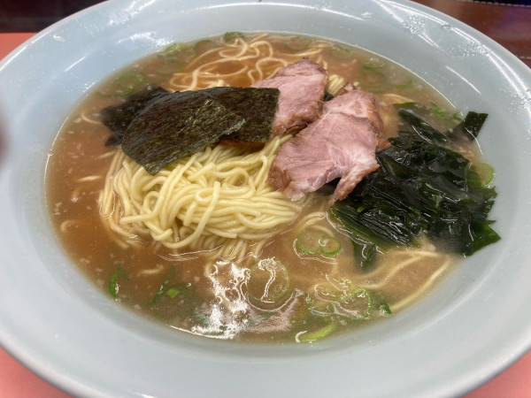 「ラーメン 中」@ラーメンショップ たつみや 麻溝台の写真