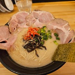 とんこつラーメン+チャーシュー