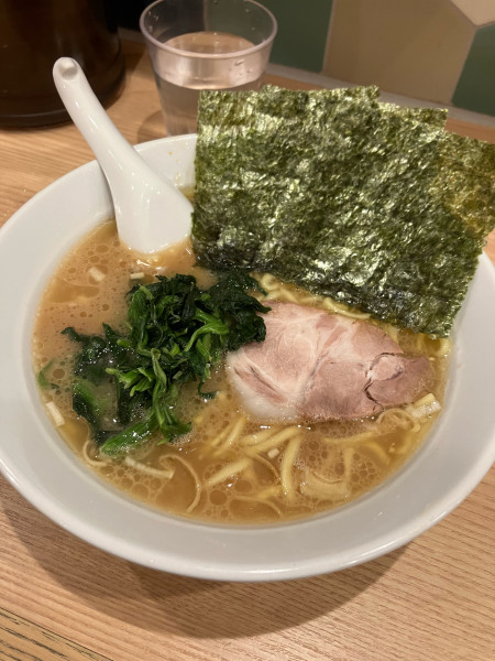 「ラーメン850円」@ラーメンモンタナ 秋葉原店の写真