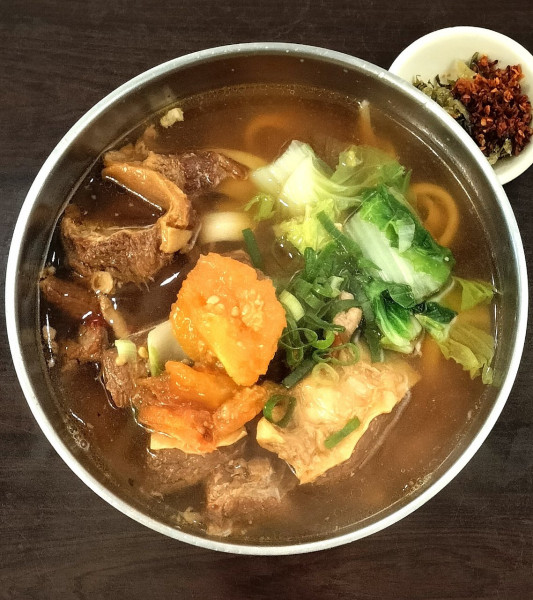 「特級番茄牛肉麺 170NT$」@雲客来山西刀削面館の写真