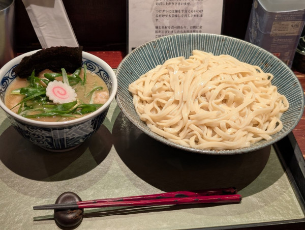 「京小麦の収穫祭限定京小麦と九条ネギの塩モツそば」@つけ麺 繁田の写真