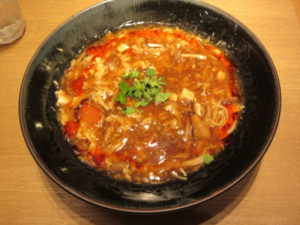 「サンラー湯麺（1,320円）」@西安餃子 ルミネ立川店の写真