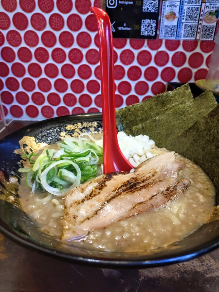 「禁断らーめん」@極濃豚骨 らーめん小僧の写真