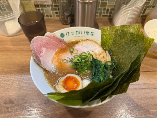 「【限定】家系風な豚骨醤油」@はつがい商店の写真