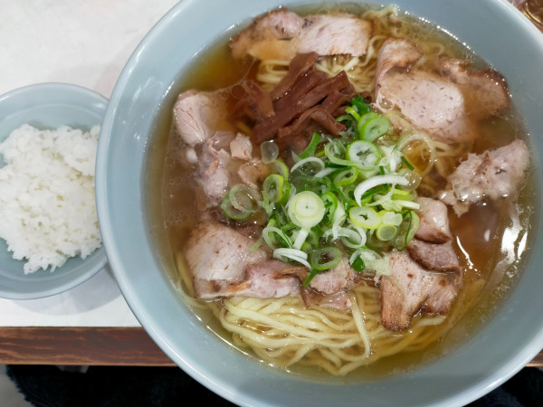 「中華そば(大)890円+めし無料」@なぎちゃんラーメン 元住吉店の写真