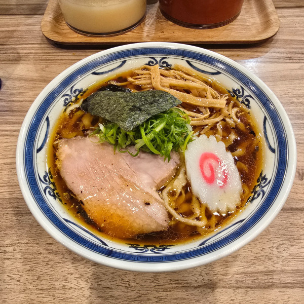 「生姜醤油ラーメン」@くじら食堂 nonowa東小金井店の写真