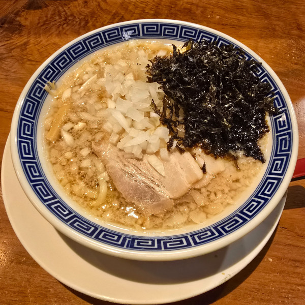 「背脂中華バラ海苔 玉ねぎ」@新潟ラーメンなおじ 東村山店の写真
