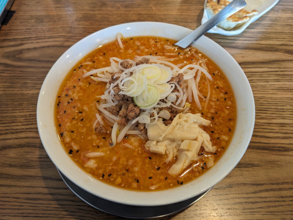 「辛味噌ラーメン(大盛)」@手打ちラーメン 谷家の写真