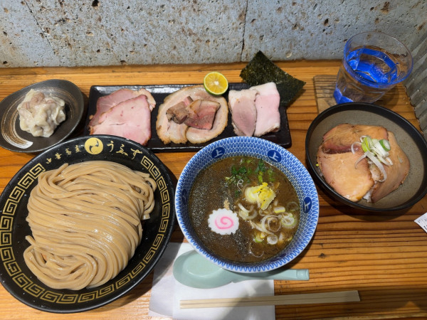 「つけ麺(並)桃源全種 スープ増量」@中華蕎麦うゑずの写真