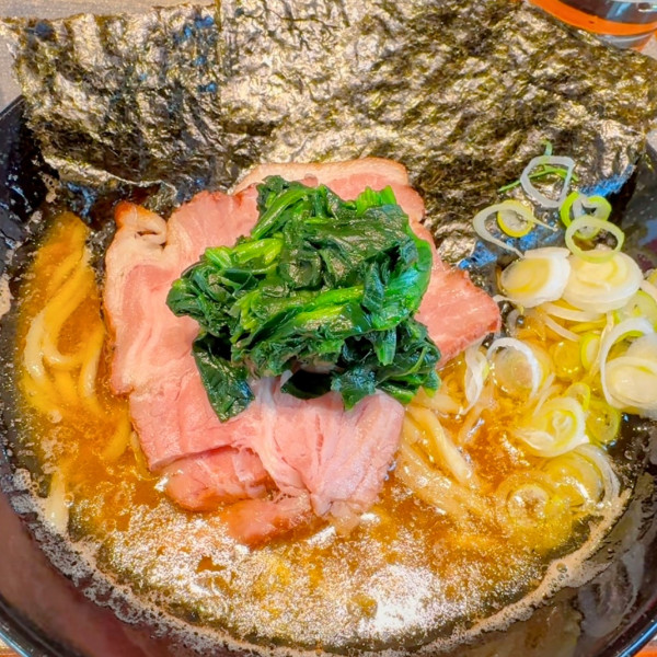 「醤油 900円＋小ライス100円」@らぁーめん 滿帆家の写真