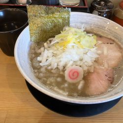 濃厚煮干しそば　塩　玉ねぎ