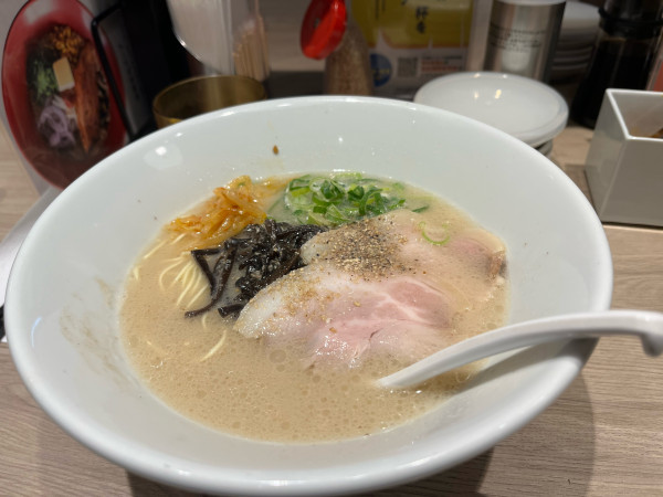 「白丸元味」@一風堂 ekie広島店の写真