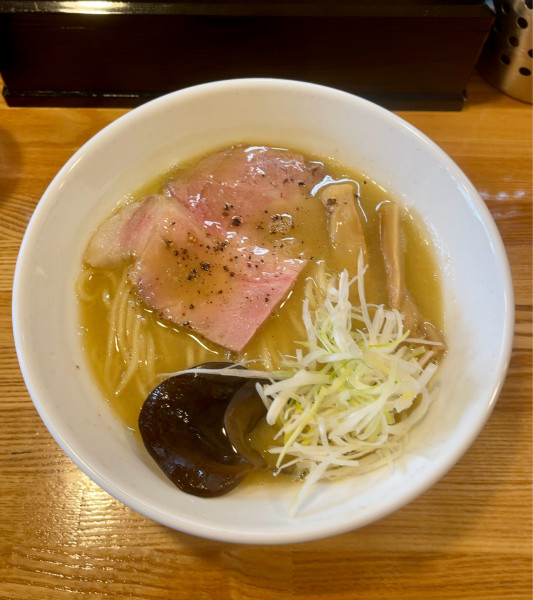 「鶏白湯醤油（900円）」@麺や 一想の写真
