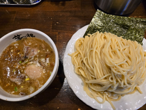 「特製つけ麺大盛」@麺屋 茅根の写真