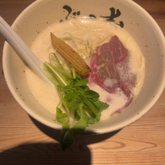 牛骨ラーメン ぶっこ志 北浜店の写真