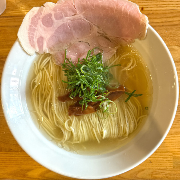 「白 鶏清湯貝塩そば＋牡蠣アヒージョの和え玉」@鶏冠78の写真