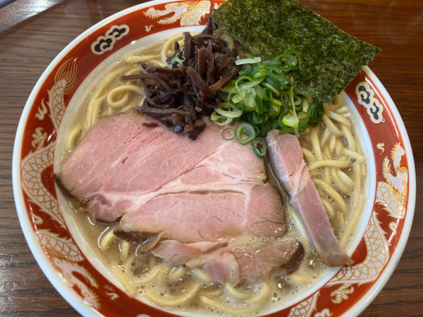「濃厚ラーメン、太麺、大盛、固め」@ラーメンかなやの写真
