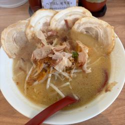 マルニ味噌チャーシュー麺➕麺め