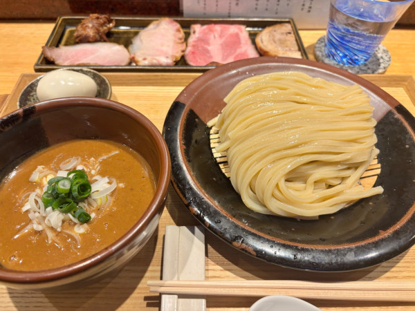「つけ麺中特選全部のせ味玉バージョン」@中華蕎麦 とみ田の写真