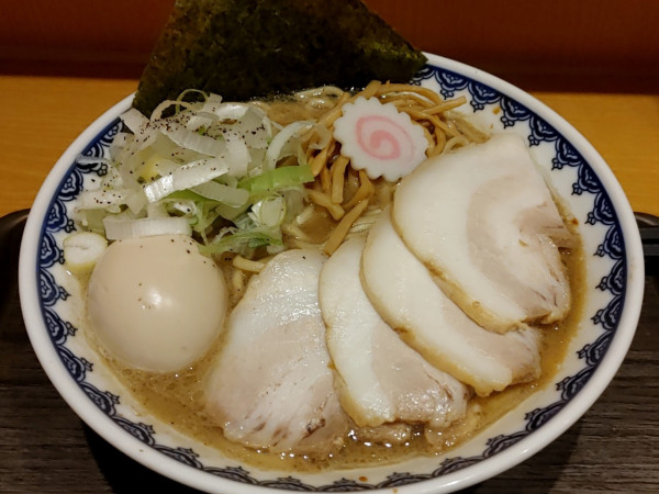 「特製中華そば（1,090円）」@次念序の写真