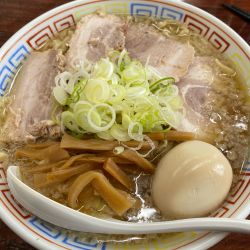 好房ラーメン大盛り　太麺