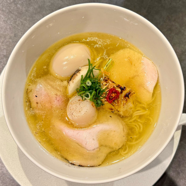 「特製塩ラーメン ¥1,900」@Ramen 翡翠の写真