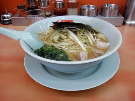 「醤油ネギラーメン」@ラーメン山岡家 君津店の写真