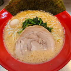 横浜家系ラーメン 赤家 西早稲田店の画像