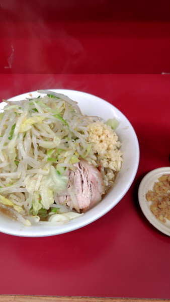 「小ラーメンニンニク野菜　刻みショウガ900円＋50円」@ラーメン二郎 相模大野店の写真