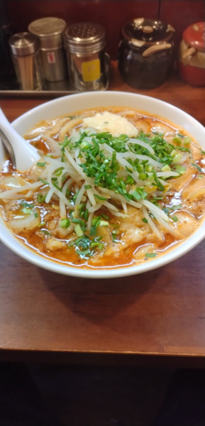 「(限定)牛ｼﾏｼｮｳと玉ねぎの麻辣湯麺」@拉麺 梅太郎の写真