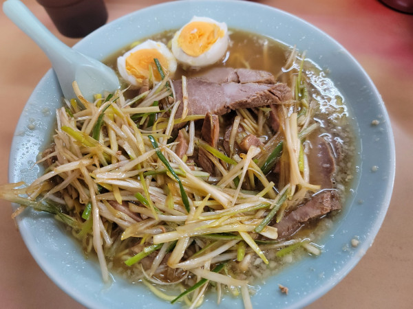 「ネギチャーシュー麺たまごカスタム」@ラーメンショップ 宝店の写真