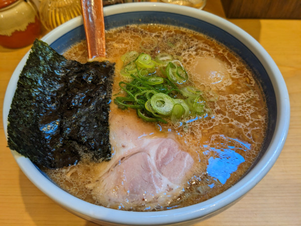 「みそ玉らーめん」@ラーメン トウカンヤの写真