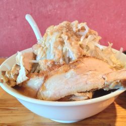 ラーメン＋岩田の美味しい生卵