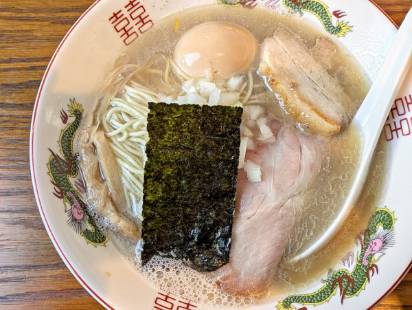 「煮干そば＋味玉」@中華蕎麦 縁の写真