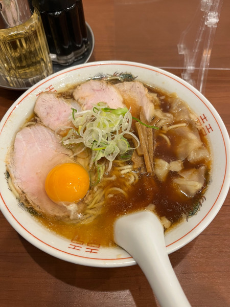 「チャーシューワンタンメンたまご」@共楽の写真