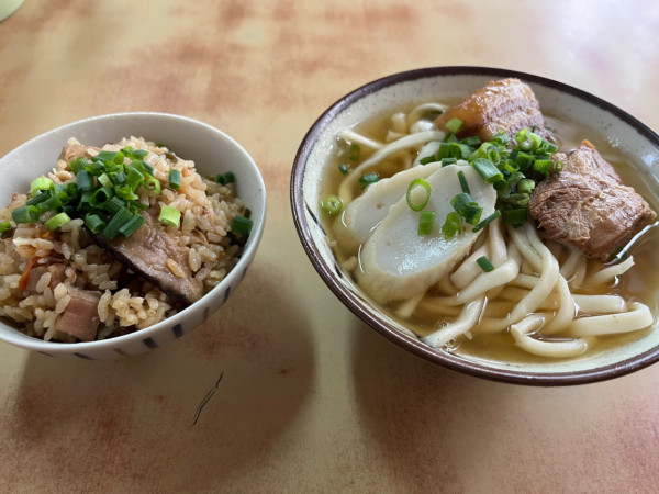 「そば小+じゅーしぃ」@きしもと食堂の写真