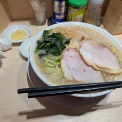 背脂中華 大盛 おろしにんにくしょうが