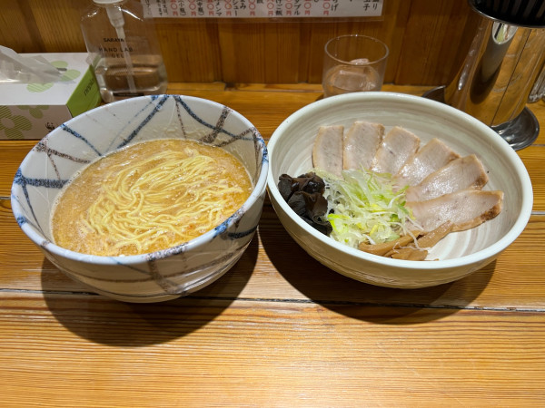 「とろ肉みそらーめん」@らーめん風来居 神田秋葉原店の写真