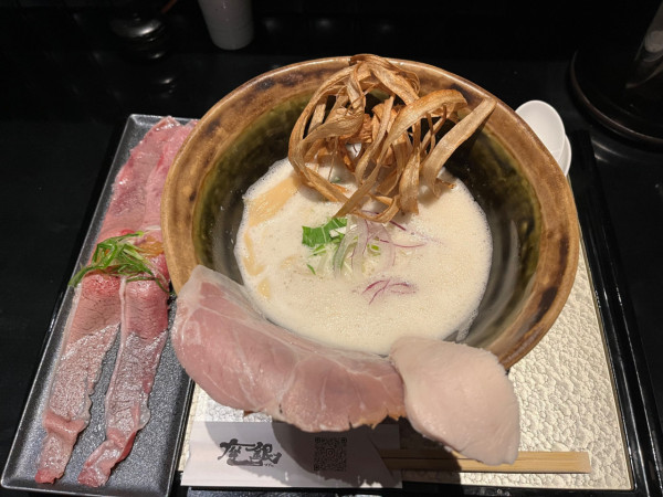 「鶏Soba＋肉寿司」@鶏soba 座銀 肥後橋本店の写真