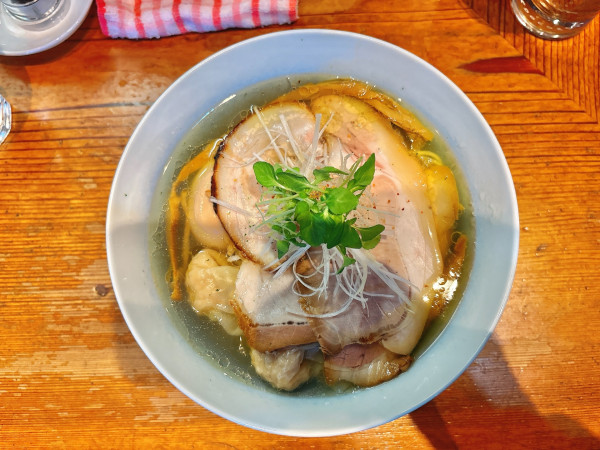 「特製塩ラーメン(ロース増し):1,600円」@ラーメン屋 トイ・ボックスの写真