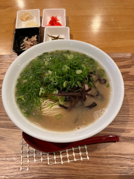 「あぐーSP濃厚豚骨らーめん＋ねぎ」@虎kitchenの写真