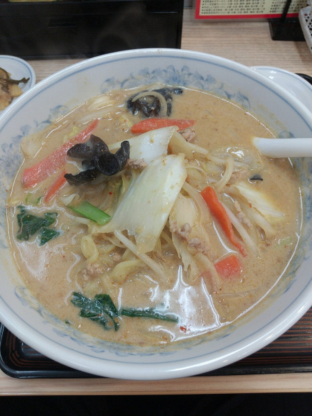 「豆乳旨みそラーメン」@ぎょうざの満洲 与野西口店の写真